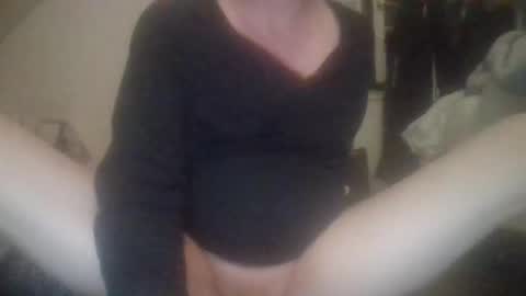 Snapshot of funneltunnel chatting on May 15, 11:23 pm funneltunnel online show from May 15, 11:23 pm