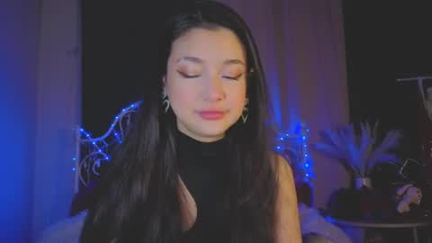 Tiffany online show from March 1, 12:45 am