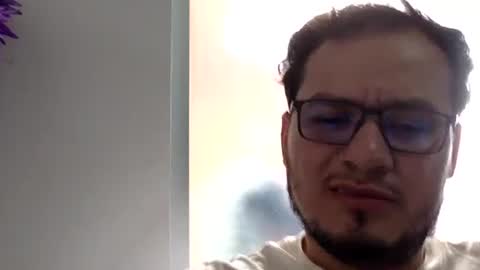 Snapshot of funnyboys18 chatting on April 24, 6:54 pm Zanty online show from April 24, 6:54 pm