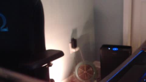 Snapshot of funnyme1234 chatting on May 18, 4:07 am jerry online show from May 18, 4:07 am