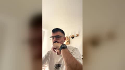 Snapshot of funnyroom23 chatting on May 27, 8:22 am funnyroom23 online show from May 27, 8:22 am