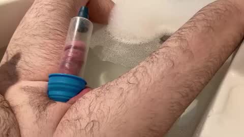 Snapshot of funwithtoyz chatting on November 16, 6:19 am funwithtoyz online show from November 16, 6:19 am