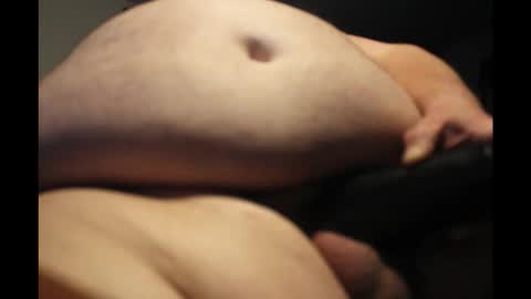 Snapshot of fuqhuntr chatting on April 23, 1:40 am FUCK HUNTERS online show from April 23, 1:40 am