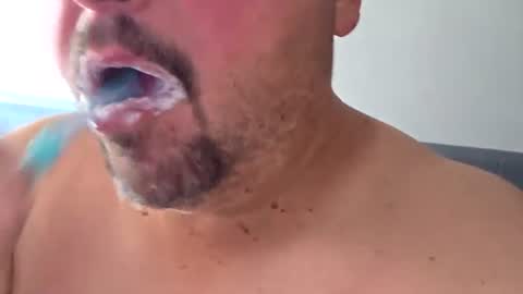 Snapshot of fuqhuntr chatting on August 1, 3:33 pm FUCK HUNTERS online show from August 1, 3:33 pm