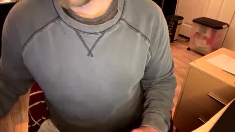 Erich online show from December 10, 1:22 pm