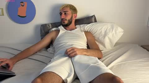 Snapshot of futa_fun chatting on May 29, 5:11 pm Futa online show from May 29, 5:11 pm