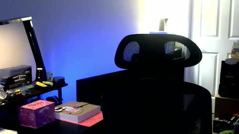 Snapshot of fuzz69_ chatting on March 2, 10:49 pm fuzz69_ online show from March 2, 10:49 pm