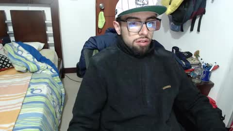 Snapshot of fvckhorneyguy chatting on June 6, 7:13 am andrew online show from June 6, 7:13 am