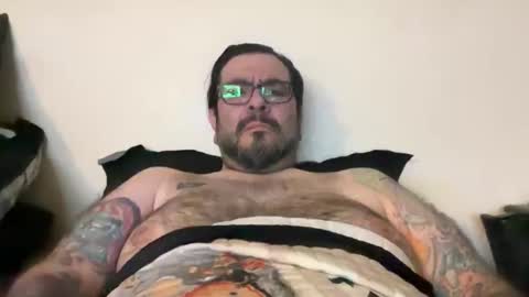Snapshot of fvguru chatting on February 28, 3:57 pm TatdDaddy online show from February 28, 3:57 pm