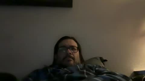 Snapshot of fvguru chatting on April 4, 4:04 pm TatdDaddy online show from April 4, 4:04 pm