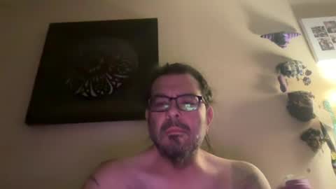 Snapshot of fvguru chatting on August 9, 3:50 pm TatdDaddy online show from August 9, 3:50 pm