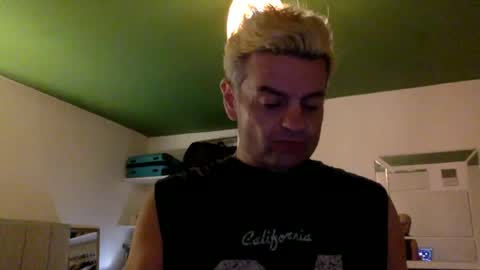 Snapshot of fvmendoza chatting on June 25, 11:42 pm fvmendoza online show from June 25, 11:42 pm