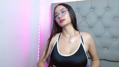 Victoria online show from November 25, 11:54 am