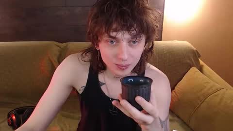 Ian online show from January 17, 2:05 am