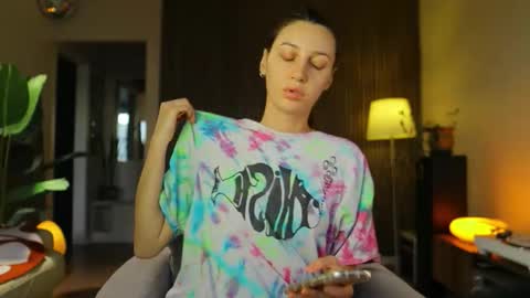 G online show from September 25, 3:27 pm