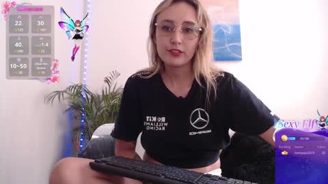 Snapshot of gabb_rioss chatting on January 24, 7:49 pm Gabriela online show from January 24, 7:49 pm