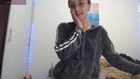 Snapshot of gabb_rioss chatting on September 25, 10:35 pm Gabriela online show from September 25, 10:35 pm