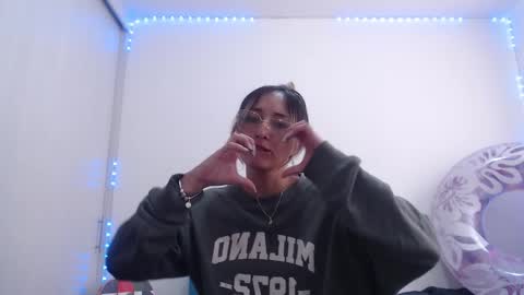 Gabriela online show from February 10, 5:17 pm