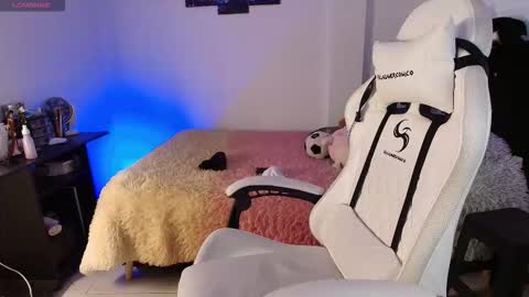 gabbie_kook online show from December 4, 6:38 pm