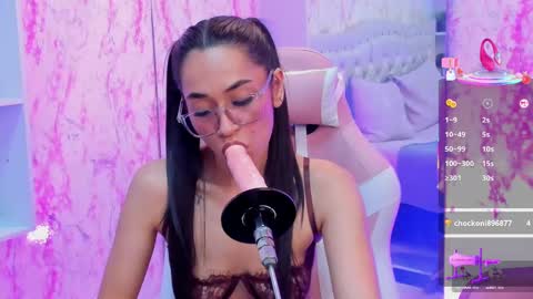 Gabbie online show from October 9, 9:24 pm