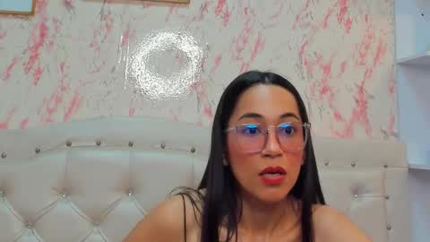 Gabbie online show from October 16, 6:09 pm