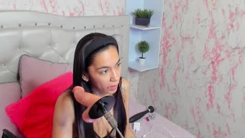 gabbieskinny online show from November 23, 3:12 pm