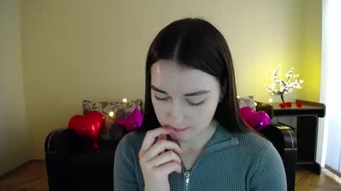 Jaklin online show from March 8, 12:30 pm