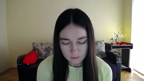 Jaklin online show from April 17, 8:39 am