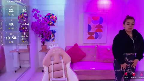 gabby_evanns online show from October 7, 12:02 pm