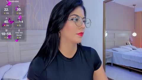 Gabby  online show from December 15, 11:58 am