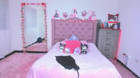 Snapshot of gabi_jhons_23 chatting on September 12, 11:21 am gabi_jhons_23 online show from September 12, 11:21 am