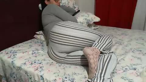 gaby  layla online show from November 8, 11:47 pm