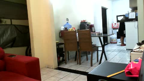 Snapshot of gabibrasil chatting on June 21, 10:23 pm gaby layla online show from June 21, 10:23 pm
