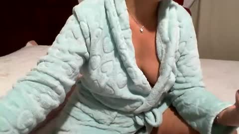 Snapshot of gabibrasil chatting on July 19, 8:34 pm gaby layla online show from July 19, 8:34 pm
