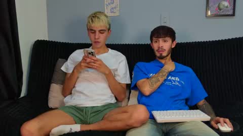 gabriel_and_geronimo online show from April 12, 12:59 am