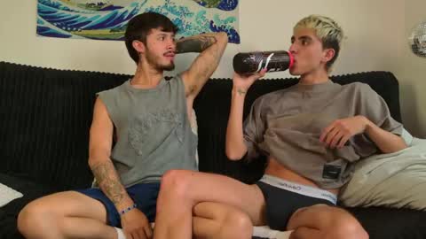 gabriel_and_geronimo online show from April 15, 7:58 pm