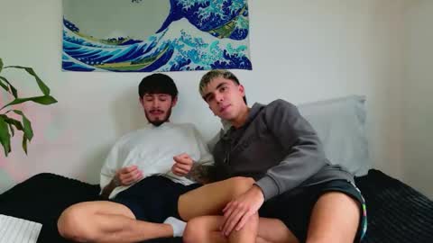 Snapshot of gabriel_and_geronimo chatting on May 13, 5:32 pm gabriel_and_geronimo online show from May 13, 5:32 pm