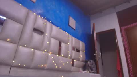 Snapshot of gabriela_leone chatting on December 24, 7:33 pm gabriela online show from December 24, 7:33 pm