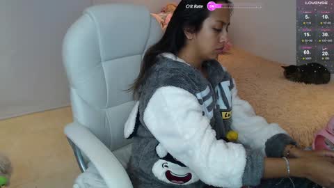 Snapshot of gabriela_morales01 chatting on December 20, 10:49 am .  online show from December 20, 10:49 am