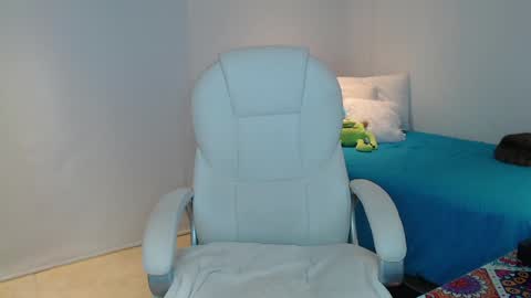 Snapshot of gabriela_morales01 chatting on February 6, 4:21 am .  online show from February 6, 4:21 am