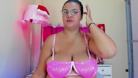 Snapshot of gabrielaa_01 chatting on December 30, 2:51 pm Gaby Im on vacation see you on November 25 online show from December 30, 2:51 pm