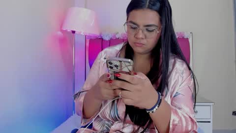 Snapshot of gabrielaa_01 chatting on February 14, 4:09 pm Gaby Im on vacation see you on November 25 online show from February 14, 4:09 pm