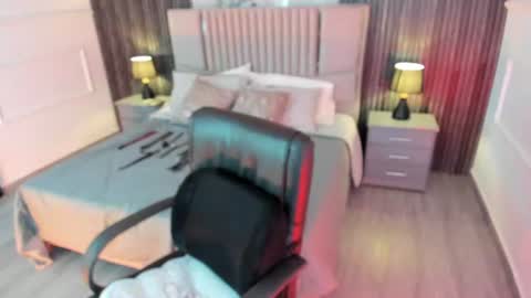 Snapshot of gabrielakassi chatting on June 23, 10:13 am Gabriela Kassi online show from June 23, 10:13 am