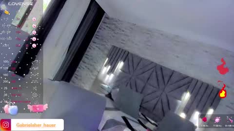 Gabriela online show from September 20, 4:08 pm