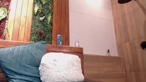 gabriell_ramirez_ online show from January 30, 6:46 am