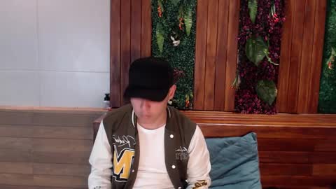 gabriell_ramirez_ online show from February 1, 10:48 am