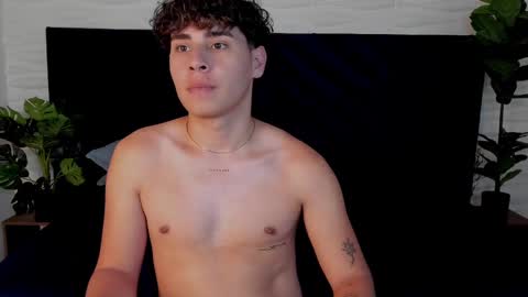 gabriell_ramirez_ online show from February 11, 9:53 am