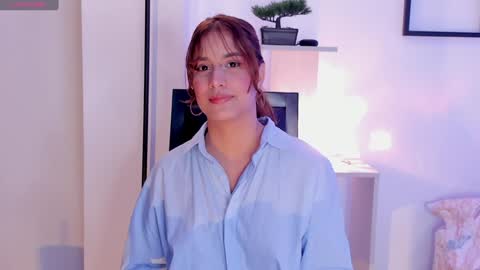 Snapshot of gabriella__tom chatting on January 13, 11:49 pm Gabriella online show from January 13, 11:49 pm