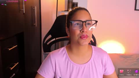 Snapshot of gabriella__tom chatting on October 13, 10:54 pm Gabriella online show from October 13, 10:54 pm
