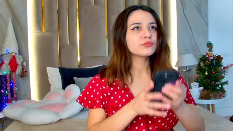 Snapshot of gabriella_wils chatting on January 13, 6:06 am Gabriella online show from January 13, 6:06 am